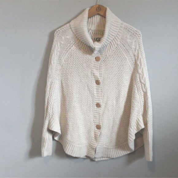 UGG Cable Knit Button Maribeth Cape Poncho Sweater Cream Size XS / S H12016 - Picture 2 of 12
